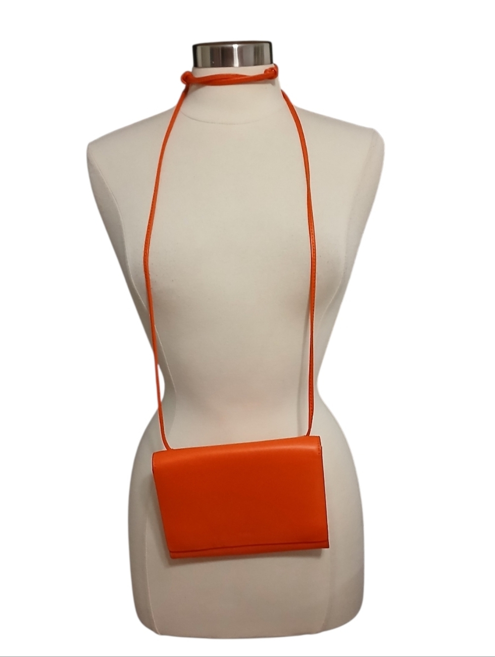 BAGGU | Minimalist Orange Cowhide Leather Crossbody Shoulder Bag - Picture 8 of 13